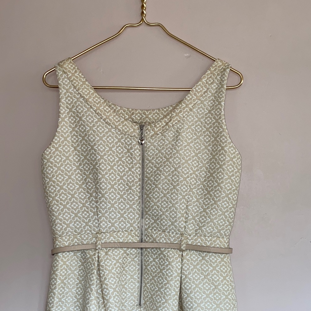 ModCloth‎ - Picture 5 of 8
